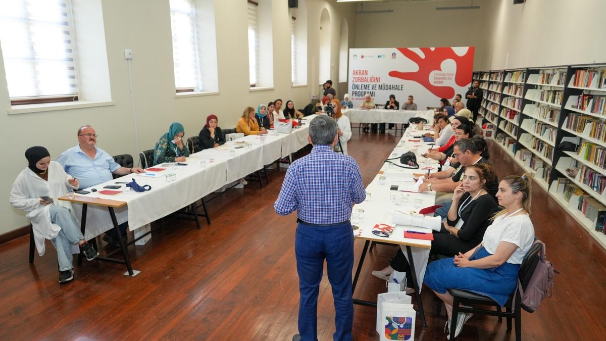 T�RGEV'den akran zorbal���na kar�� 'akran nezaketi' modeli