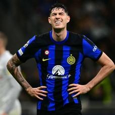 Barcelona'n�n Alessandro Bastoni transferi zora girdi