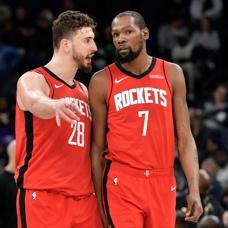 Alperen �eng�n'den galibiyete 14 say�l�k katk�