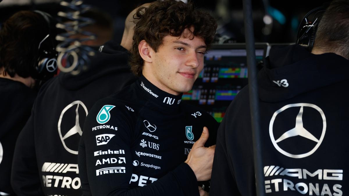 Antonelli Japonya'da da pole pozisyonunu kapt�