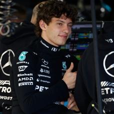 Antonelli Japonya'da da pole pozisyonunu kapt�