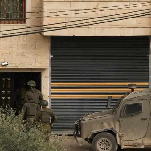 Bat� �eria'da i�galci �srail zulm�: Filistinli aile yuvas�z kald�