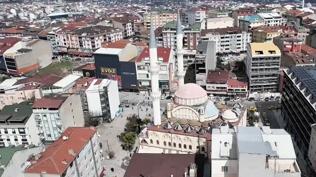 Depreme dayan�ks�z oldu�u tespit edildi:  Arnavutk�y Merkez Camii yeniden yap�lacak