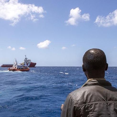 Girit a��klar�nda g��men facias�: 22 ki�i a�l�k ve so�uktan can verdi