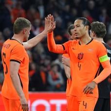 Hollanda, Norve�'i ma�lup etti