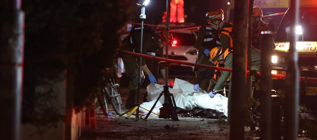 Misillemeler s�r�yor! �ran, �srail'in kalbini vurdu: �l� ve yaral�lar var