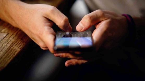 T�rkiye'de haftal�k sosyal medya s�resi 25 saati a�t�