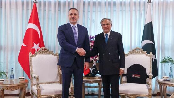 Bakan Fidan, Pakistanl� mevkida�� Muhammad �shak Dar ile g�r��t�