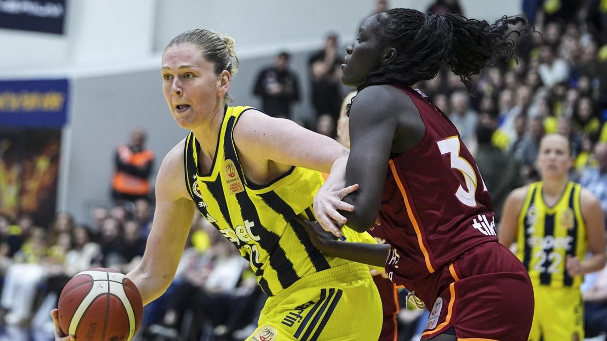 Fenerbah�e Opet final serisinin ilk ma��nda galip