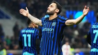 Hakan adım adım Galatasaray'a