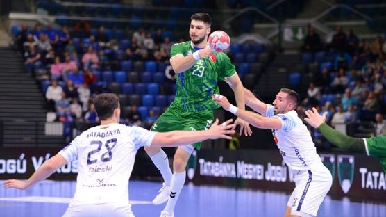 Nil�fer Belediyespor Macaristan'dan avantajl� d�n�yor