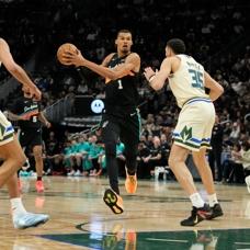 San Antonio Spurs kazanmaya doymuyor! �st �ste 8. zafer