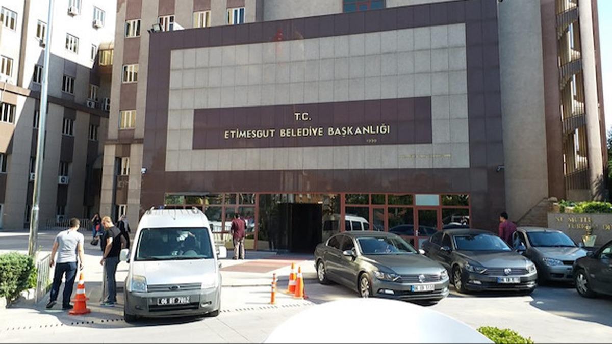 Etimesgut Belediyesi'ne zimmet soru�turmas�