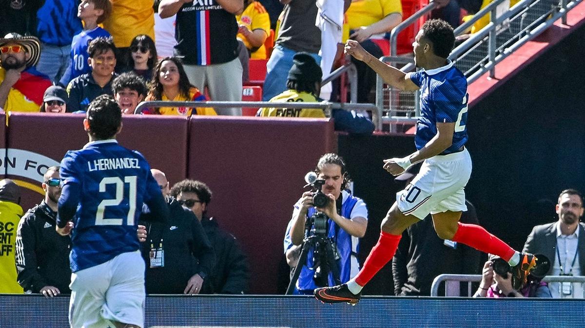 Kante'li Fransa, Davinson'lu Kolombiya'yı yendi