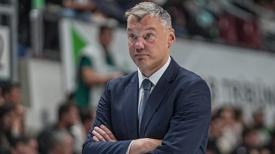 Sarunas Jasikevicius: Fenerbah�e basketbolunu oynaman�n bir yolunu bulmal�y�z
