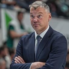 Sarunas Jasikevicius: Fenerbah�e basketbolunu oynaman�n bir yolunu bulmal�y�z