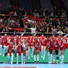 Aras Kargo play-off'a galibiyetle başladı