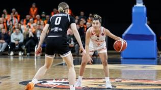 Asena Yal��n: �BK Mersin'e kupan�n �ok yak��aca��n� d���n�yorum