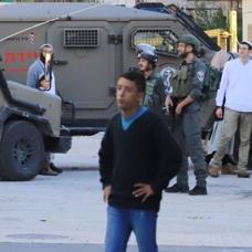 Bat� �eria'da soyk�r�mc� �srail zulm�: Filistinlilerin evlerine bask�n d�zenlendi