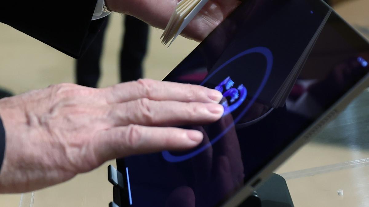 Cumhurbaşkanı Erdoğan butona bastı! Türkiye 5G teknolojisine geçti