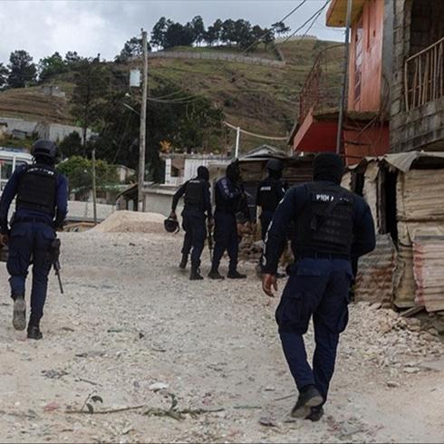 Haiti'de silahl� �etelerin sald�r�s�nda 70 ki�i hayat�n� kaybetti