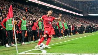 Hakan Çalhanoğlu tarihe geçti!