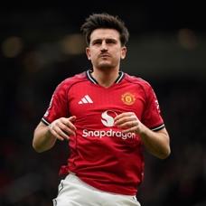 Manchester United'dan Harry Maguire'ye yeni sözleşme