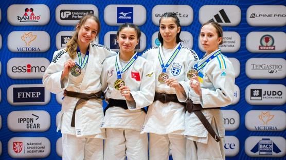 Milli judoculardan �mitler Avrupa Kupas�'nda 3 madalya