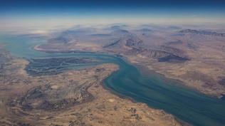 Nevruzda H�rm�z Bo�az�'na girilmez