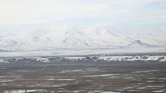 Ağrı Ovası'ndaki yağışlı hava yerini güneşli günlere bıraktı