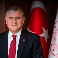 Bakan Osman A�k�n Bak: �stedi�imizi ald�k ve D�nya Kupas� finallerindeyiz