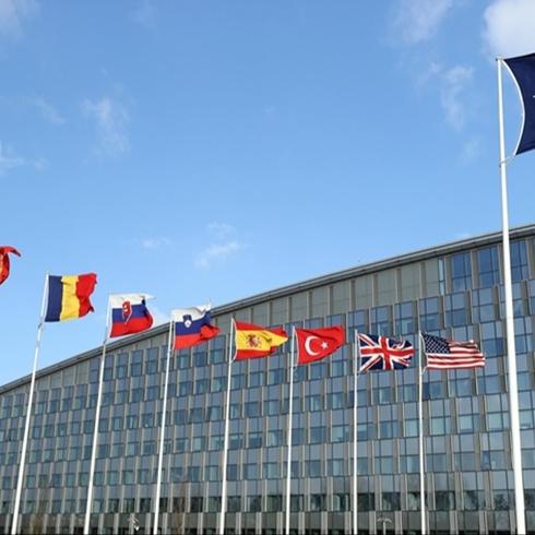 Estonya'dan NATO uyar�s�: Hepimiz zarar g�r�r�z