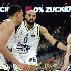 Fenerbah�e Beko'da d���� s�r�yor! Bayern deplasman�nda kay�p