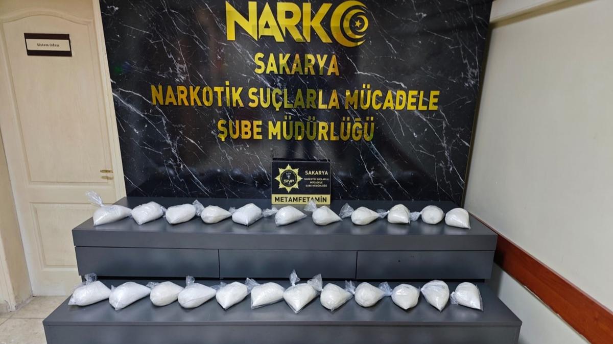 Sakarya'da operasyon: 17,5 kilo uyuşturucu ele geçirildi