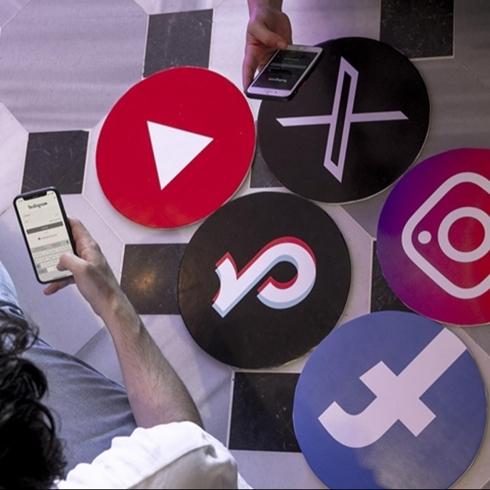 Sosyal medyada 15 ya� alt�na k�s�tlama