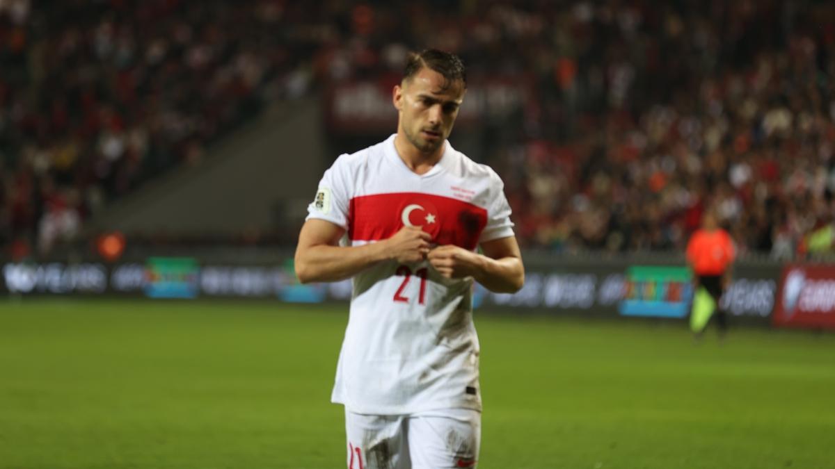 Yunus Akg�n: Her �eyin en iyisini hak ediyoruz