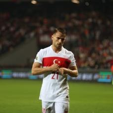 Yunus Akg�n: Her �eyin en iyisini hak ediyoruz