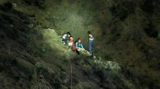 �orum'da mantar toplarken u�uruma yuvarlanan vatanda�� komandolar kurtard�