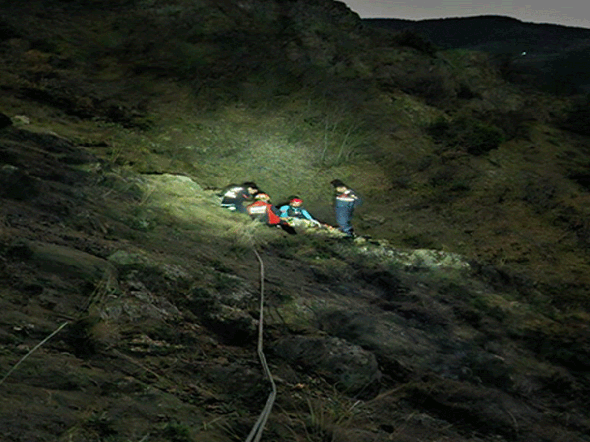 �orum'da mantar toplarken u�uruma yuvarlanan vatanda�� komandolar kurtard�