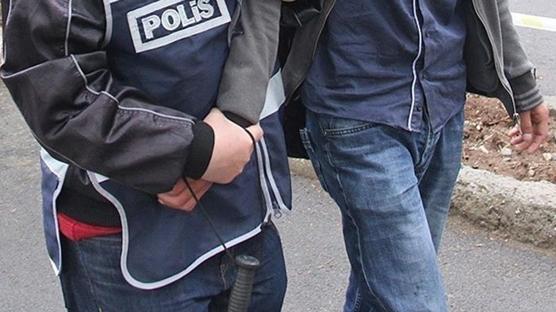 �� yerlerine kur�un ya�d�rm��lard�! 2'si 18 ya��ndan k���k 8 zanl� tutukland�