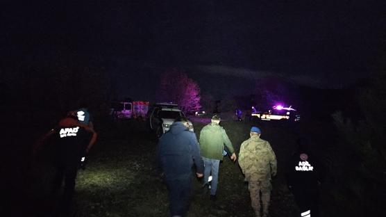 Kayal�klardan u�uruma d��en ki�i kurtar�ld�