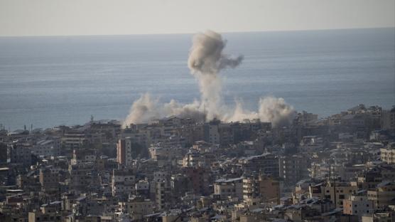 Soyk�r�mc� �srail'den yo�un sald�r�