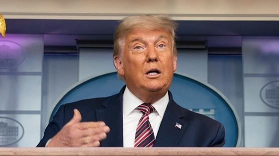 K�resel rekabet k�z���yor: Trump'tan ithal ila�lara rekor vergi karar�