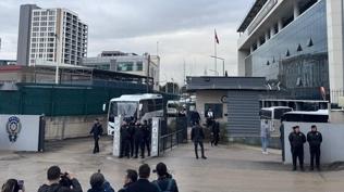 Yolsuzluk operasyonunda yeni geli�me... CHP'li Bozbey dahil 57 ki�i adliyede