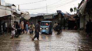 Afganistan'da sel facias�: Can kayb� 77'ye y�kseldi