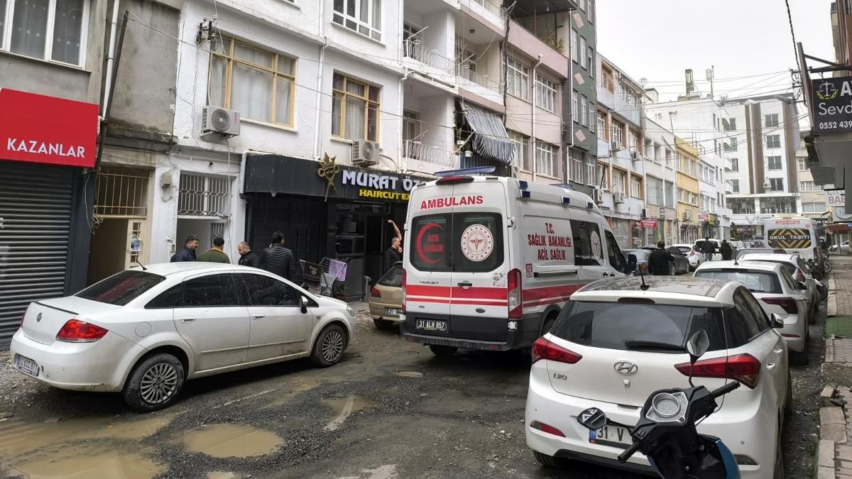 Alacak verecek meselesinde kan akt�: 75 ya��ndaki arkada��n� defalarca b��aklam��