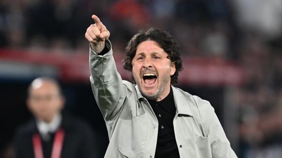 Fatih Tekke'den a��klamalar!