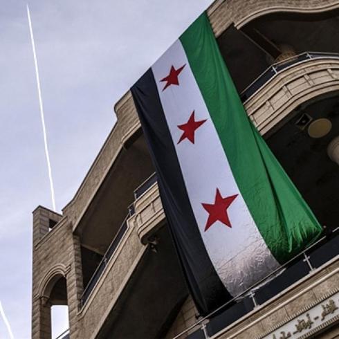 Katil �srail'in sald�r�lar�na tepki b�y�yor: Suriye'den uluslararas� �a�r�