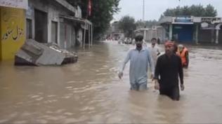 Pakistan'da sel felaketi! �l� say�s� 68'e y�kseldi