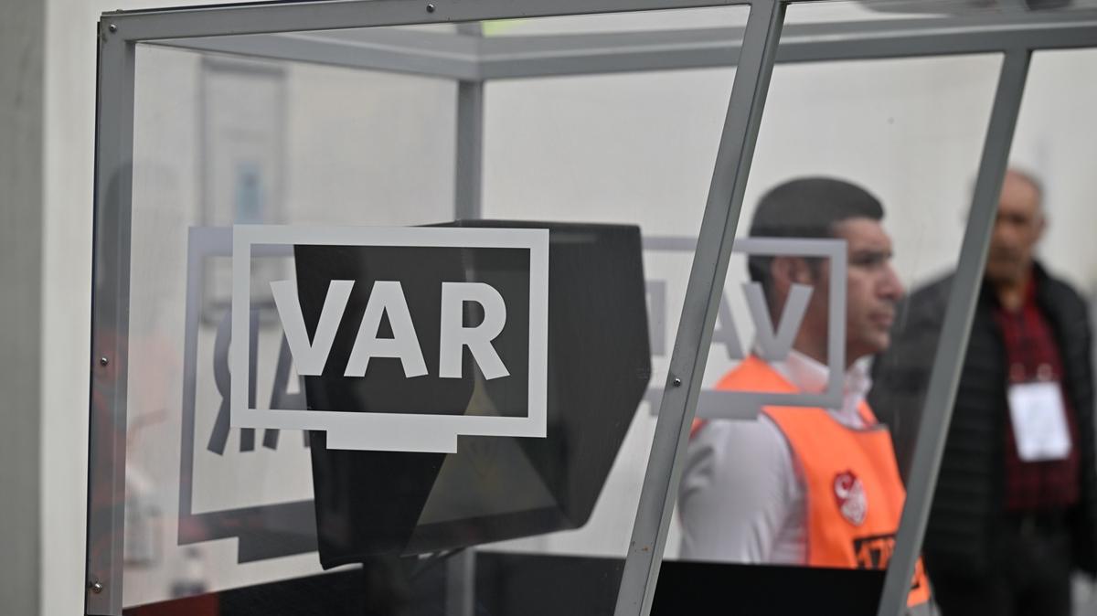 Trabzonspor-Galatasaray ma��n�n VAR'� belli oldu